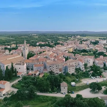 Mon Perin Castrum - Una I Tena Appartamento *